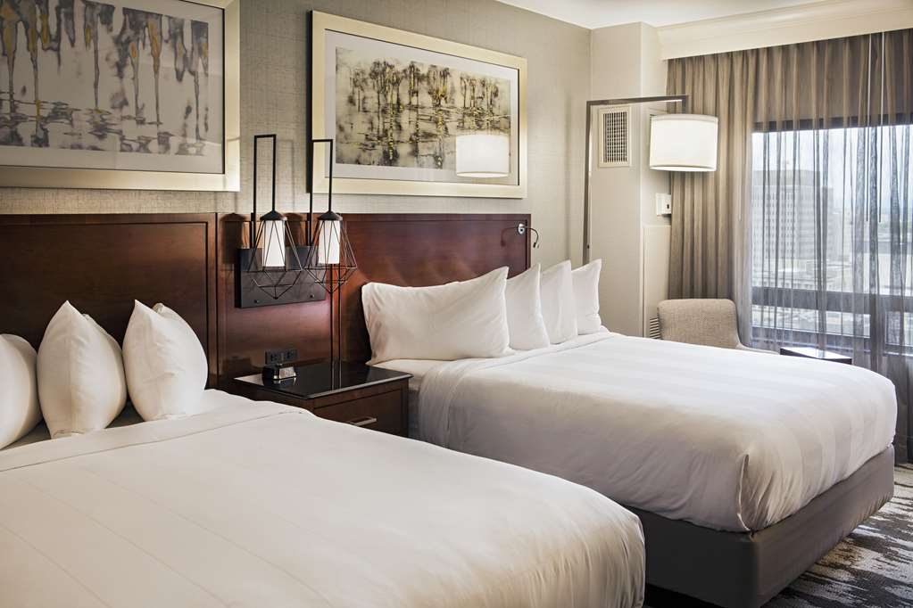 Фото Hilton Denver City Center
