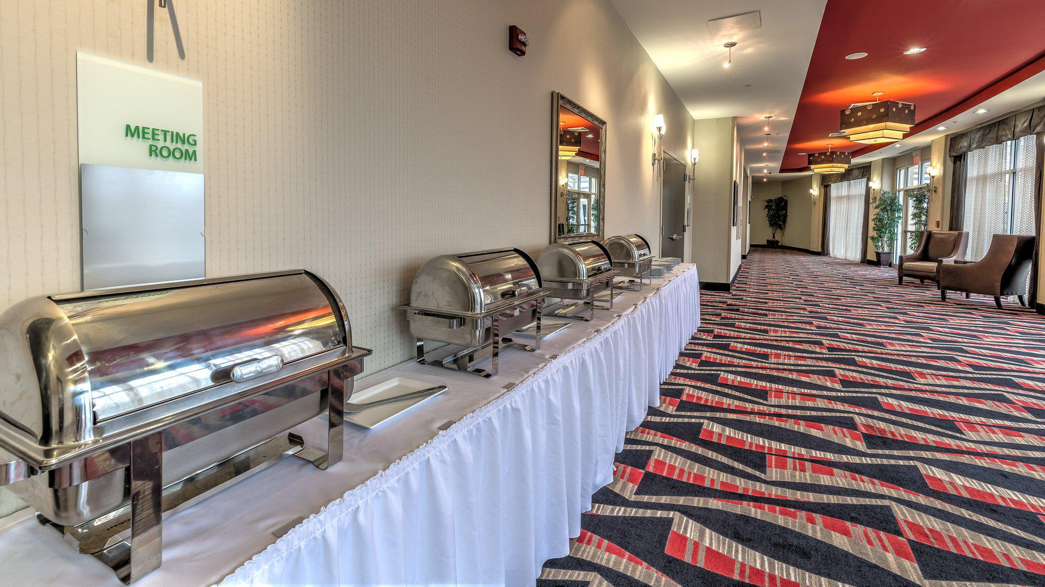 Фото Holiday Inn Oklahoma City North Quail Spgs, an Ihg Hotel