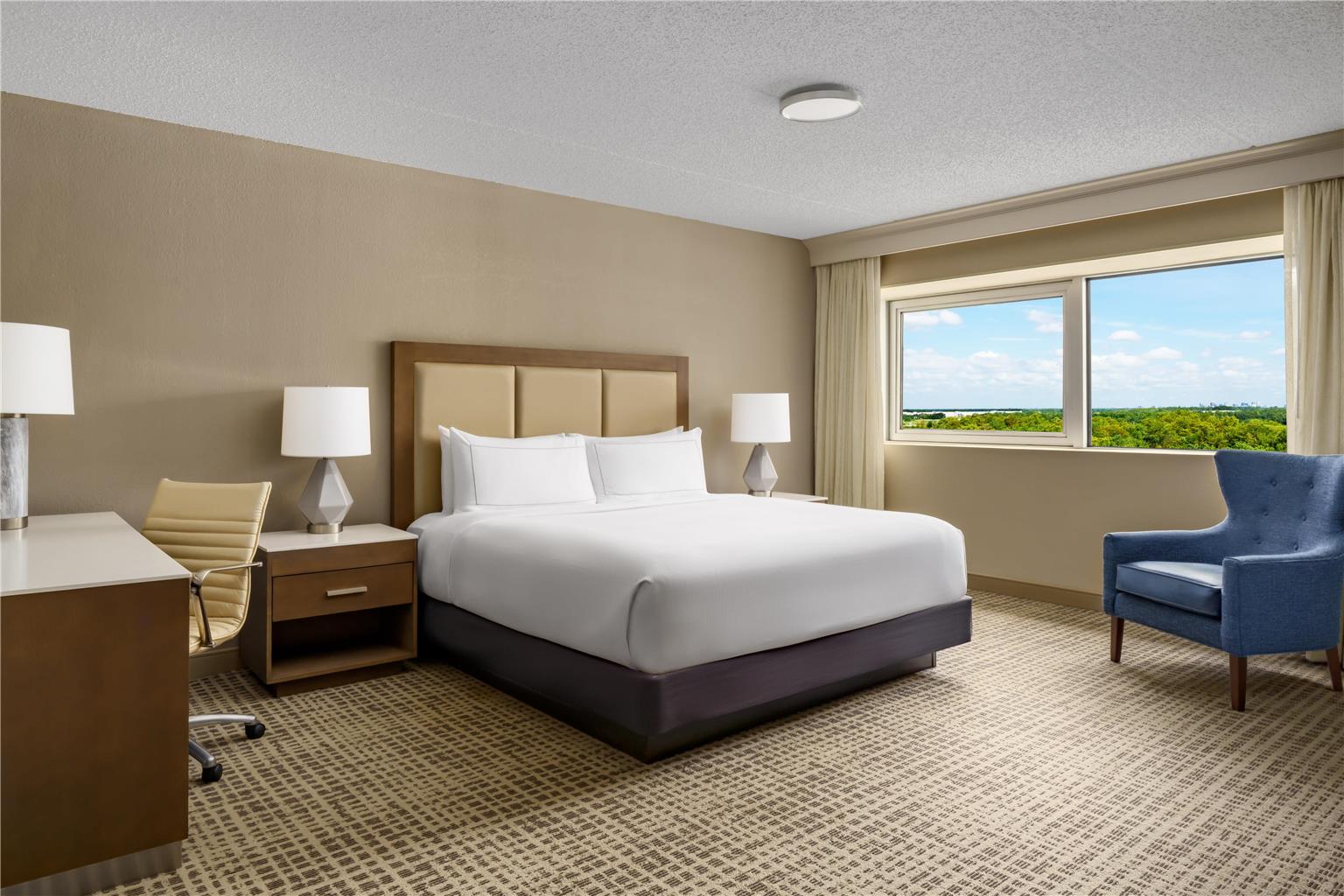 Фото DoubleTree by Hilton Orlando Airport