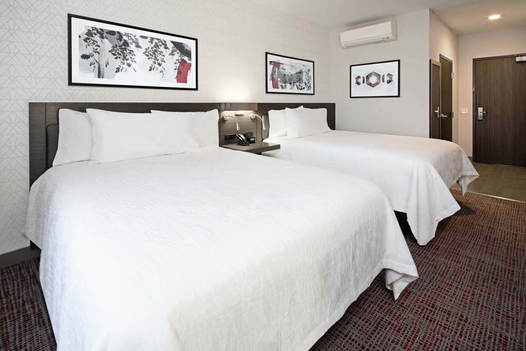 Фото Hilton Garden Inn Irvine Spectrum Lake Forest