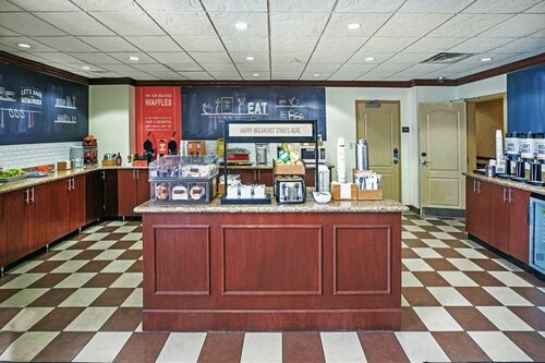 Гостиница Hampton Inn & Suites Tulsa North/Owasso, Ok в Клерморе