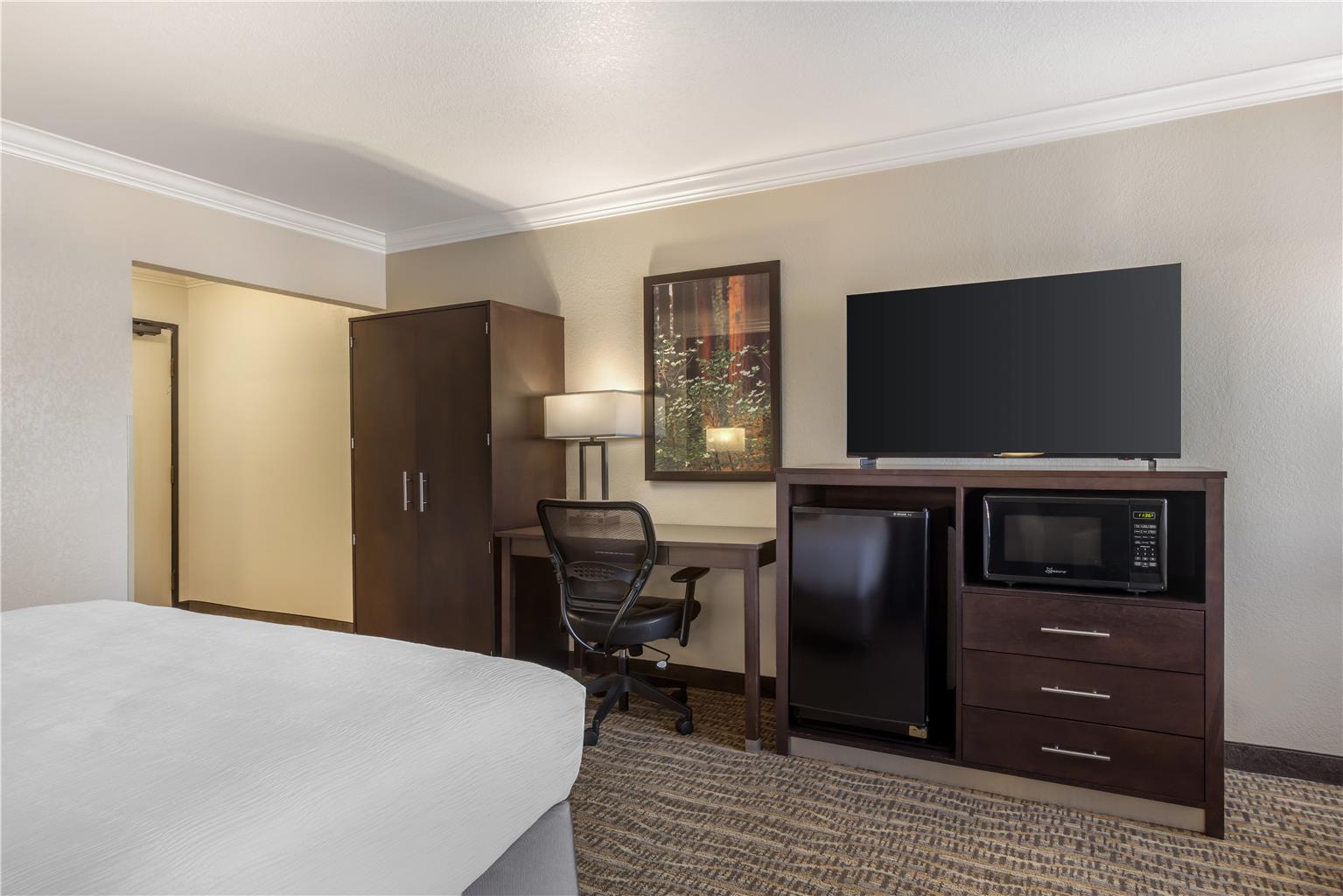 Фото Best Western Town & Country Lodge