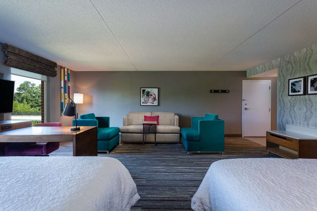 Фото Hampton Inn & Suites Herndon-Reston