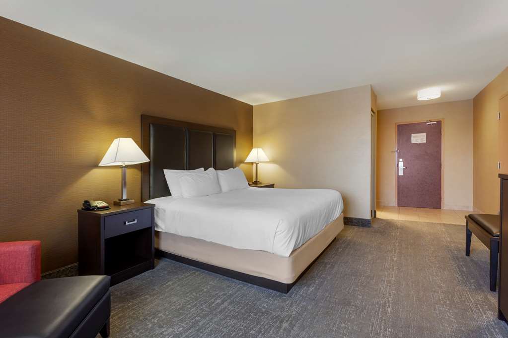 Фото Best Western Plus Burlington Inn & Suites