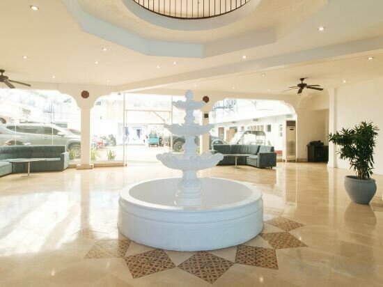 Hotel Garden Plaza Hotel and Suites, Manila, photo