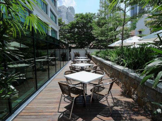 Фото MiCasa All Suite Hotel