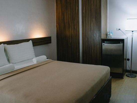 Фото Leope Hotel