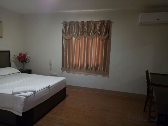 Фото Meaco Royal Hotel - Lipa