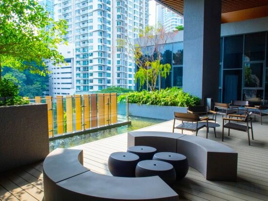 Фото Ceylonz Suites Klcc by Mana-Mana