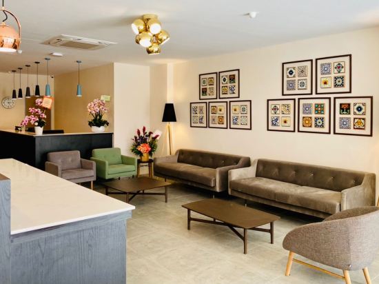 Фото Bishop Hotel