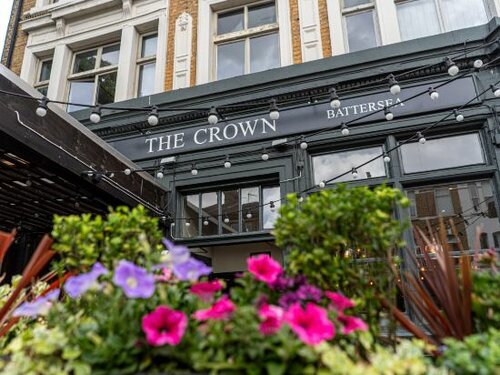 PubLove  The Crown Battersea