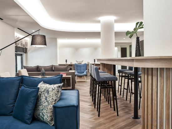 Фото Nlh Monastiraki - Neighborhood Lifestyle Hotels