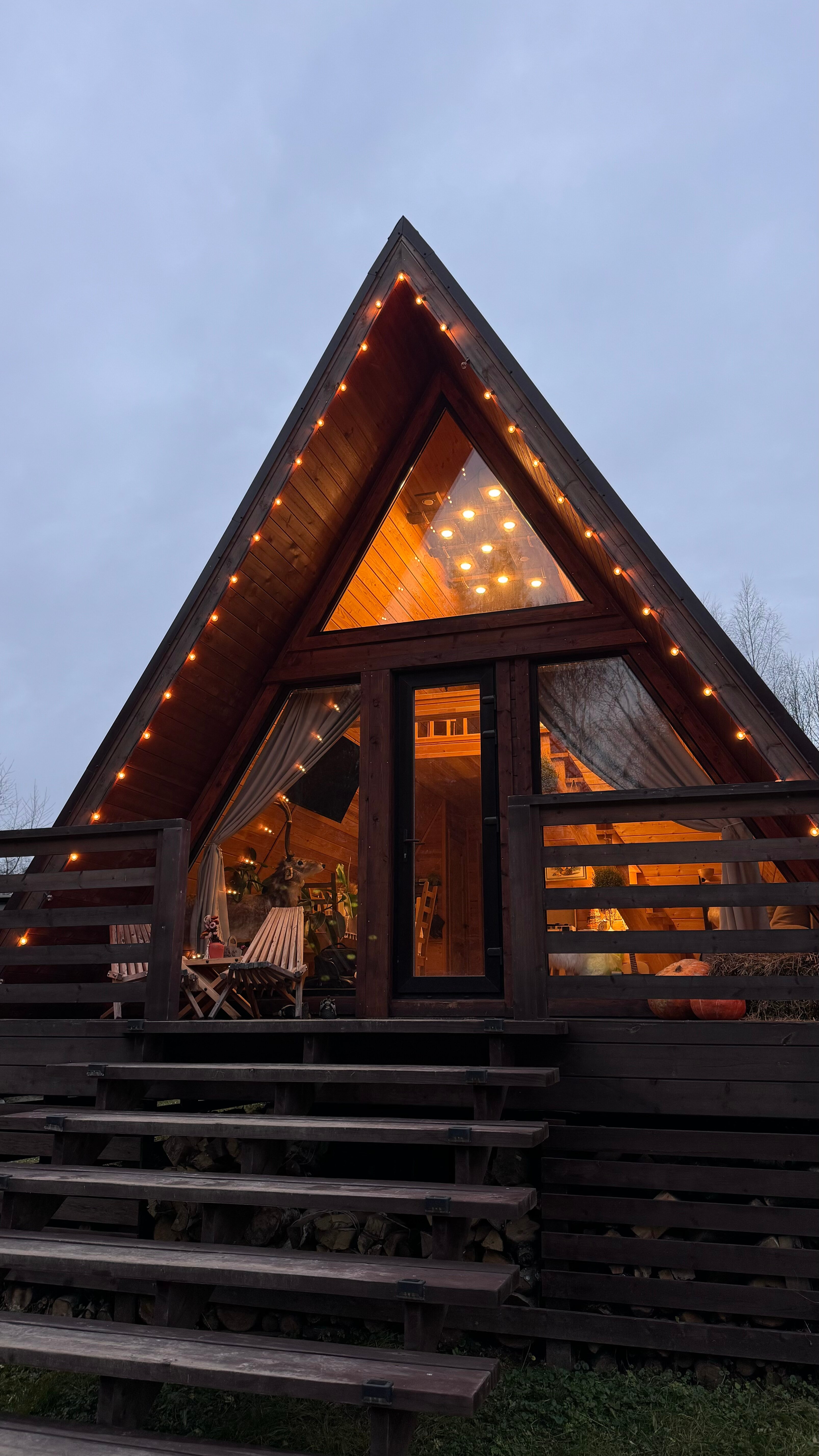 Фото Дом Углом