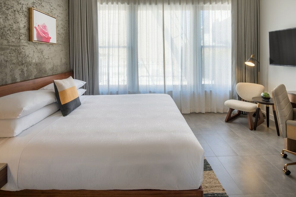 Фото The Hi-Lo, Autograph Collection