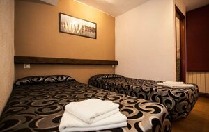 Hostal Verdemar (Gijon, Calle Adaro, 4), hotel