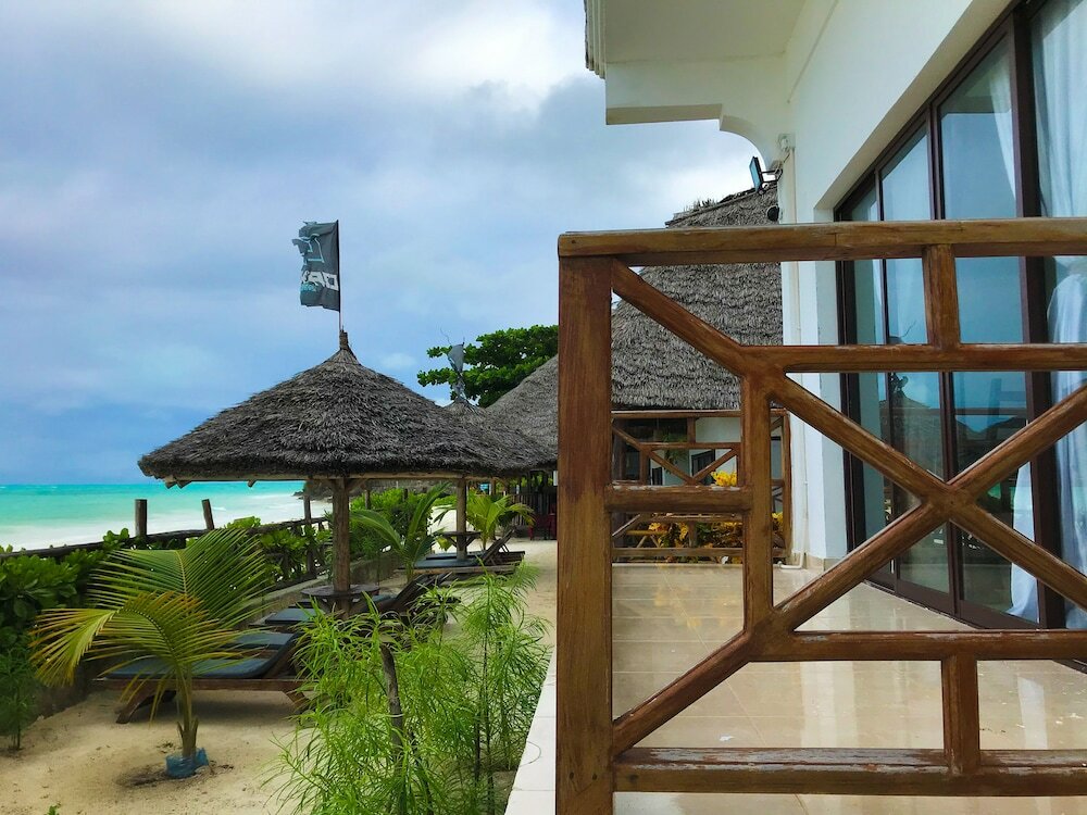 Фото Jambiani White Sands 