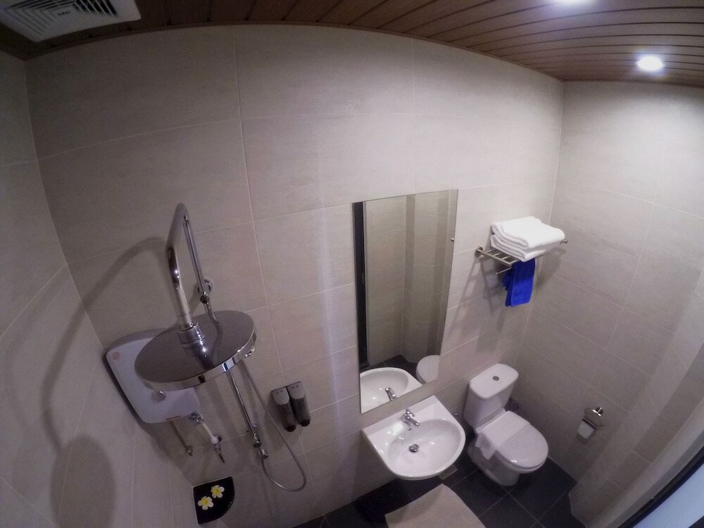 Фото B Street Hotel