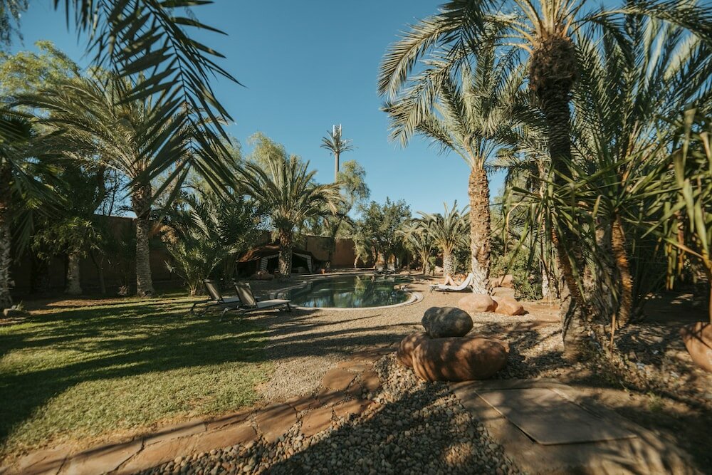 Фото Villa Le Perroquet Bleu