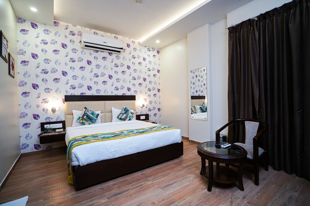 Фото Отель The Golden Apple