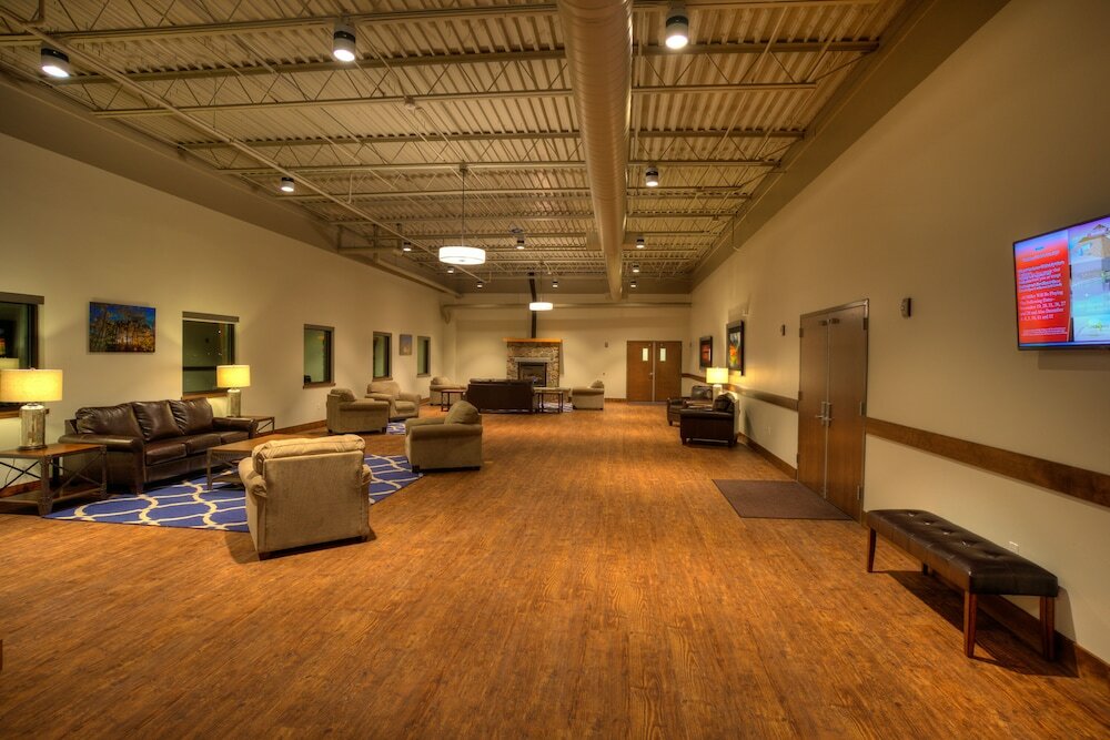 Фото Fairmont Hot Springs Resort