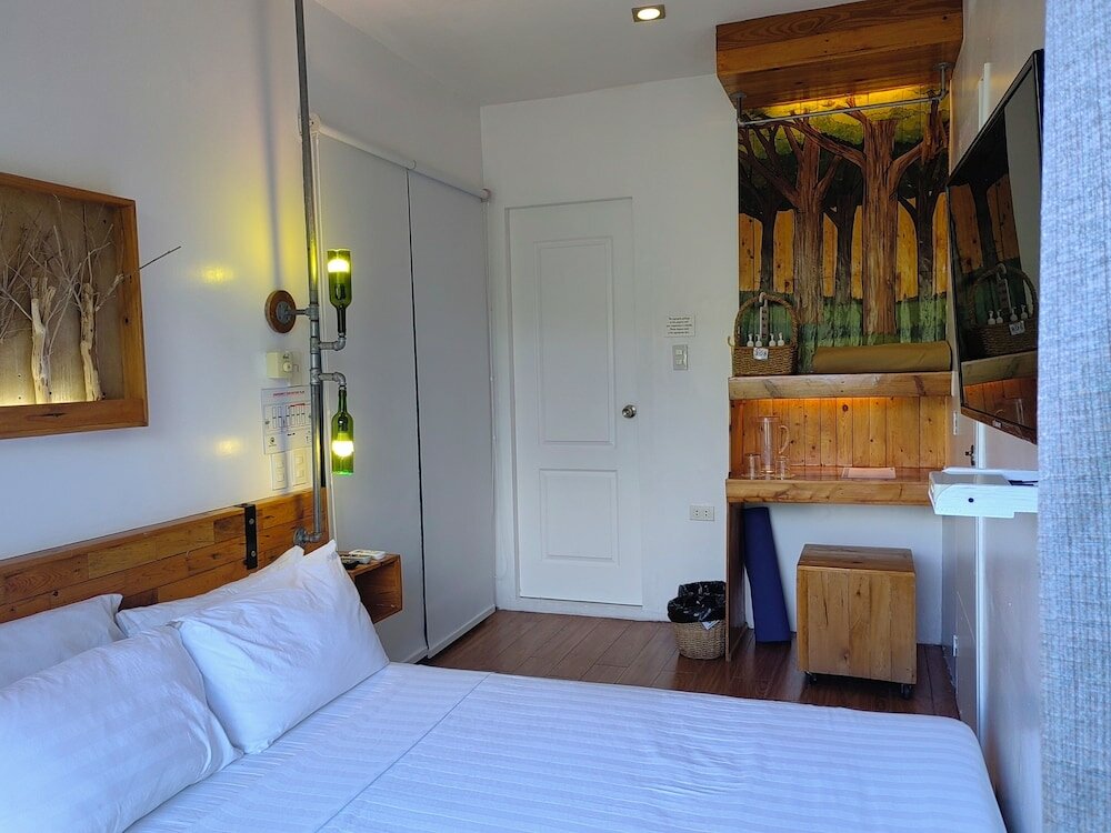 Фото Containers by Eco Hotel Tagaytay