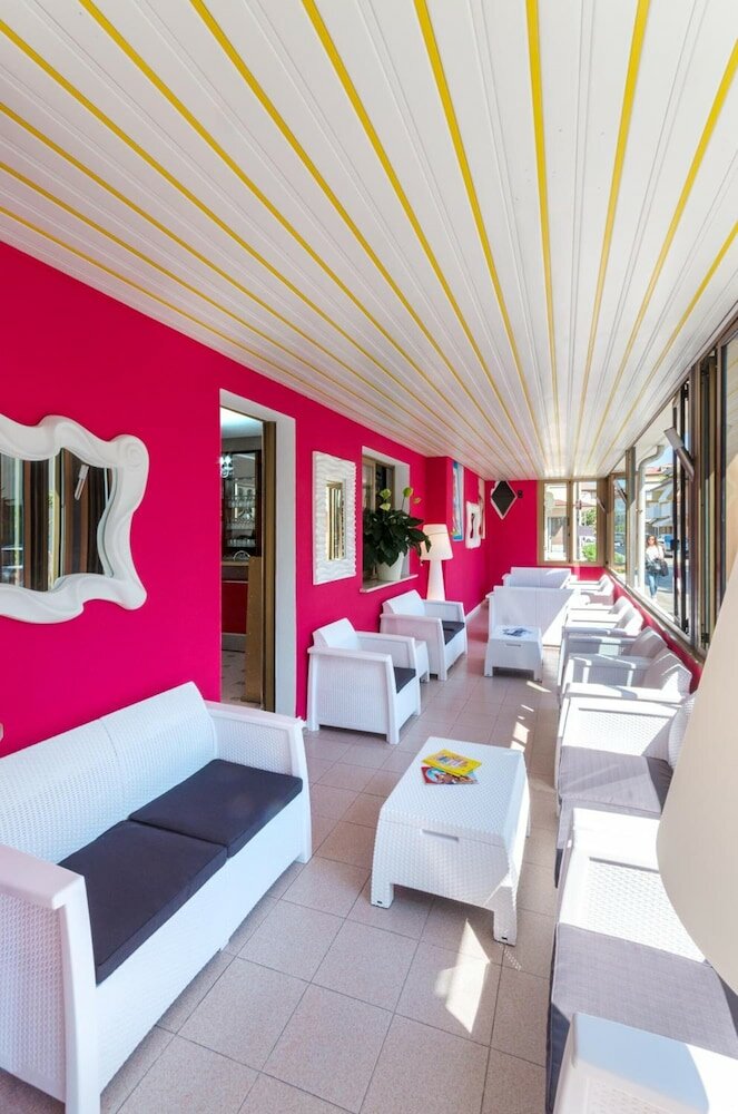 Фото Hotel Romantik