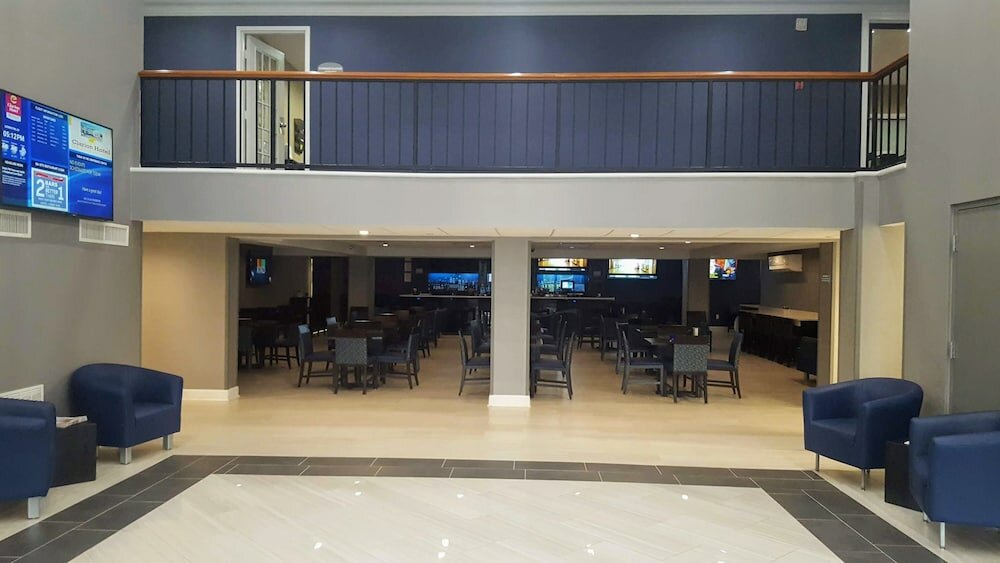 Фото Clarion Hotel Conference Center - North