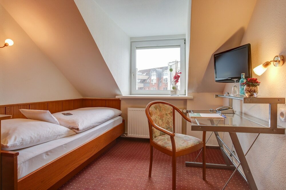 Фото Centro Hotel Consul Kiel by Ina