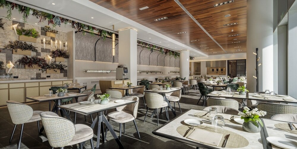 Фото Hotel Ilunion Atrium