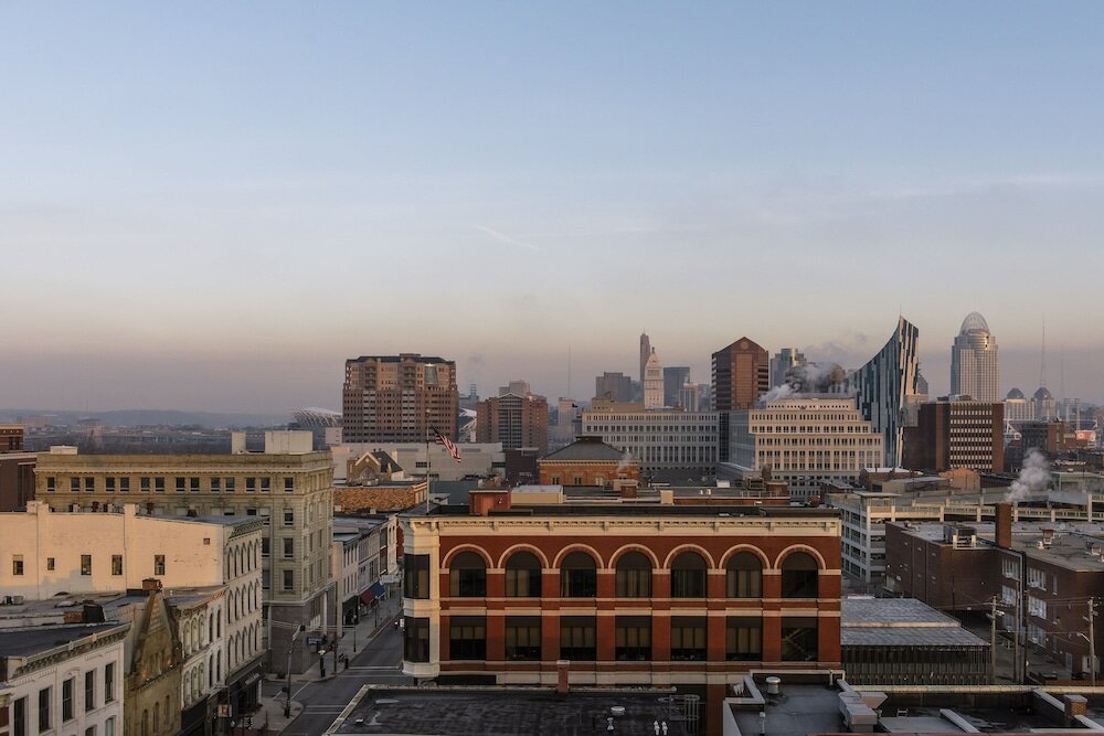 Фото Hotel Covington Cincinnati Riverfront