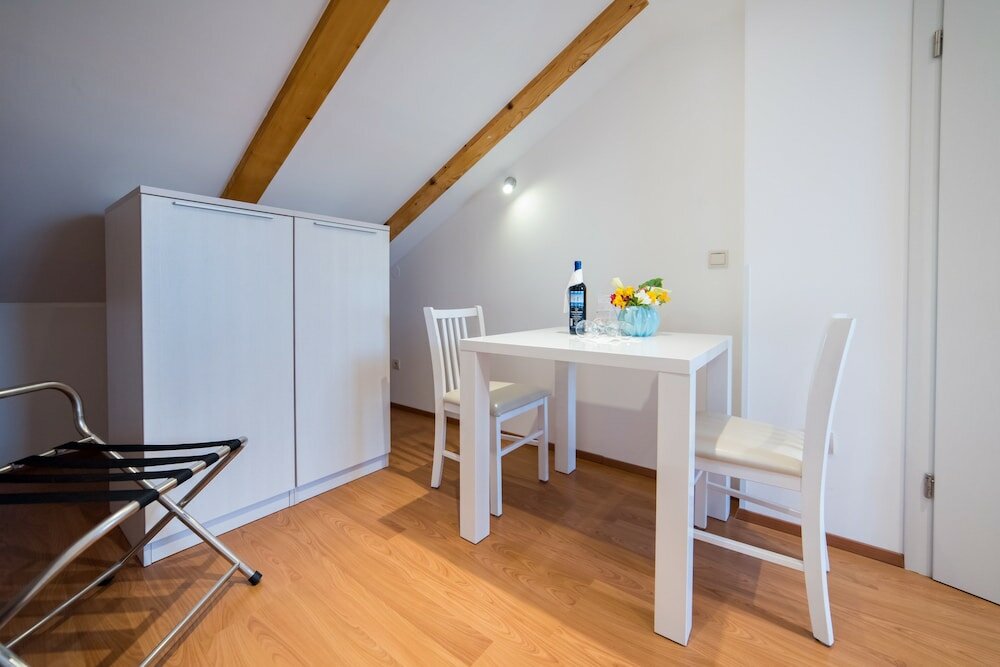 Фото Rooms Raic