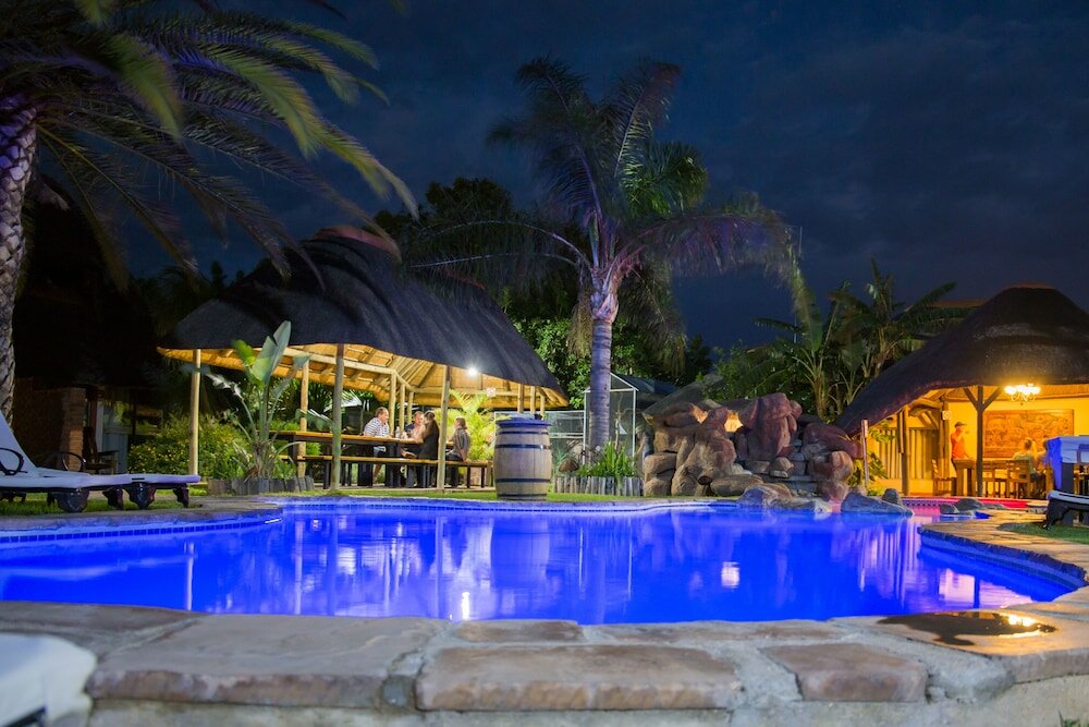 Фото отеля 1