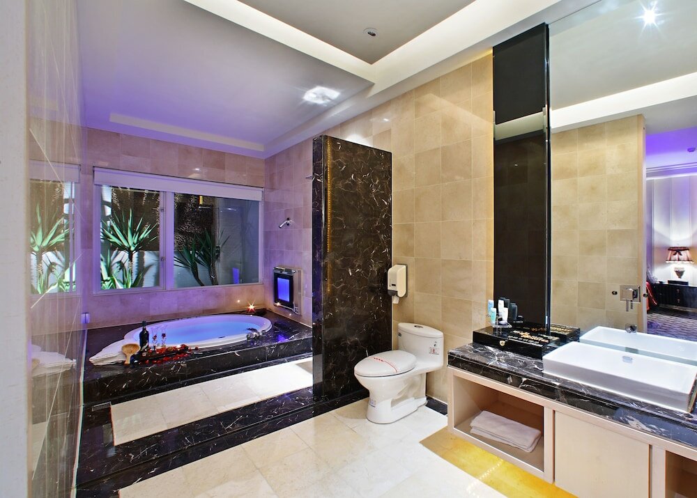 Фото Young Motel