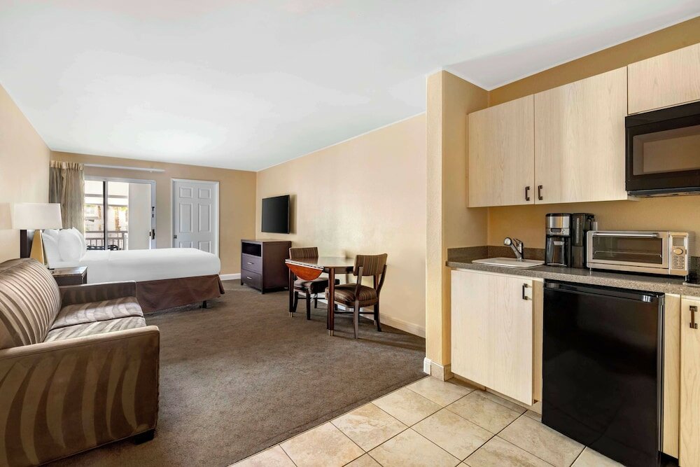 Фото Palm Canyon Resort