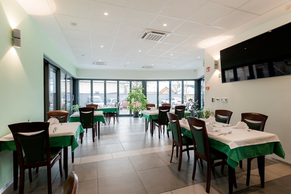 Фото Hotel Florjanckov Hram