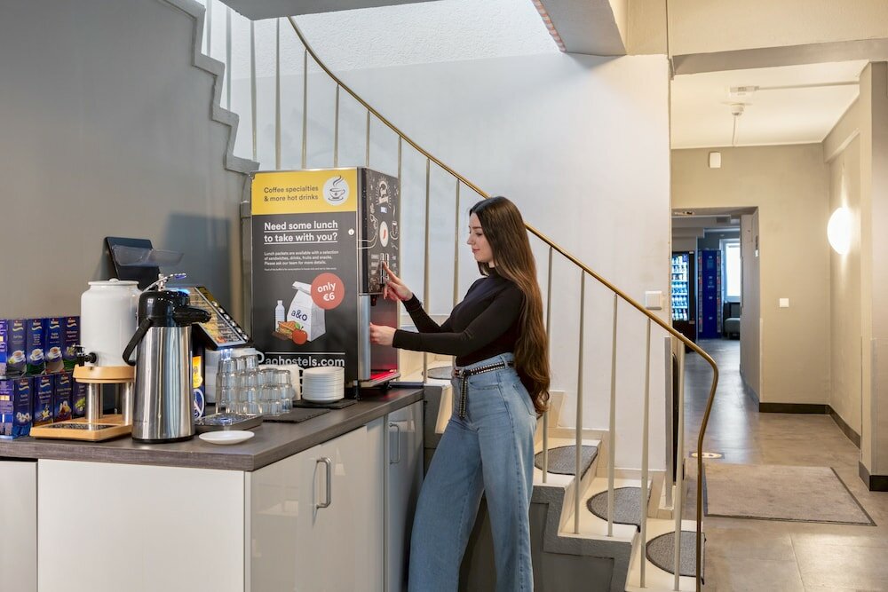 Фото a&o Köln Hauptbahnhof