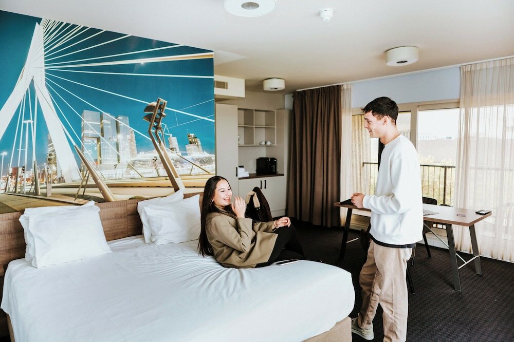Фото Rotterdam Teleport Hotel