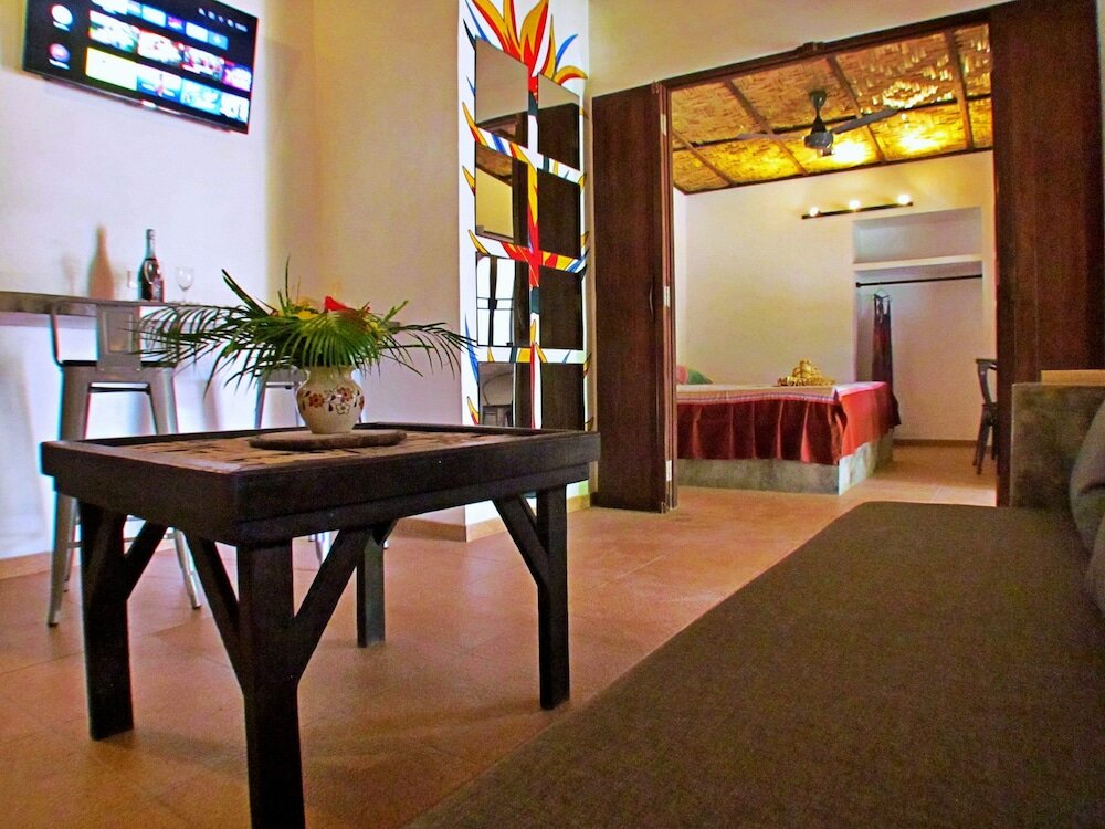 Фото Flower Power Village