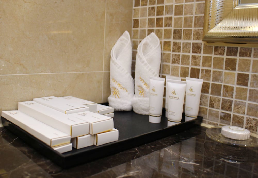 Фото Landmark Mekong Riverside Hotel