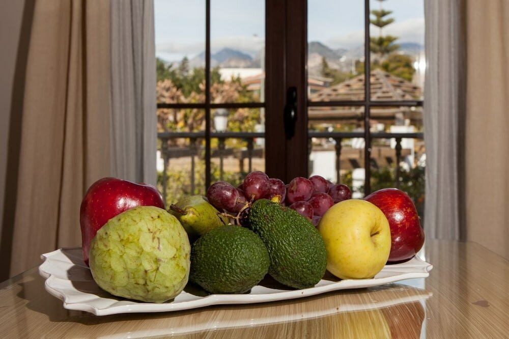 Фото Hostal Boutique Plaza Cantarero