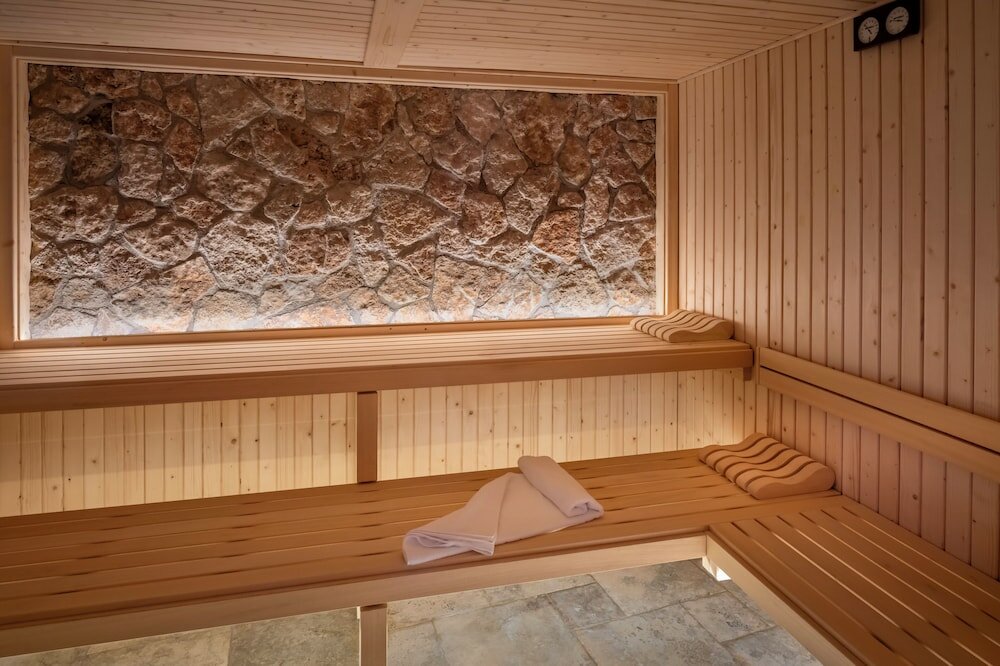 Фото Hotel GHT Neptuno Tossa & VENUS SPA