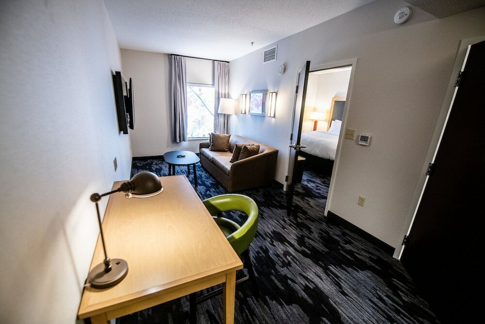 Фото Fairfield Inn & Suites by Marriott Washington Casino Area