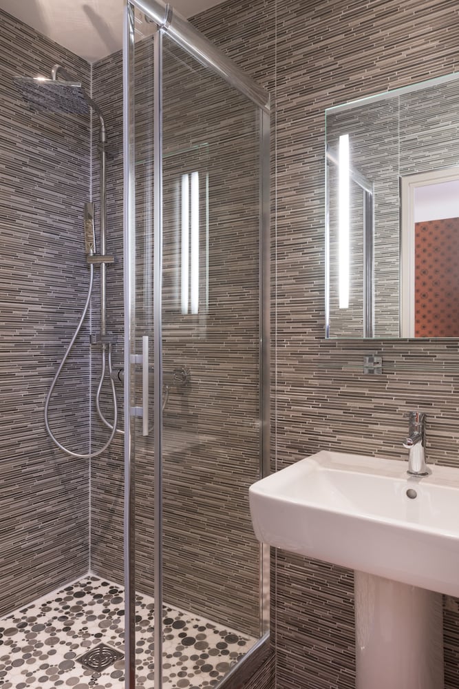 Фото Hotel Wyld Saint Germain Paris