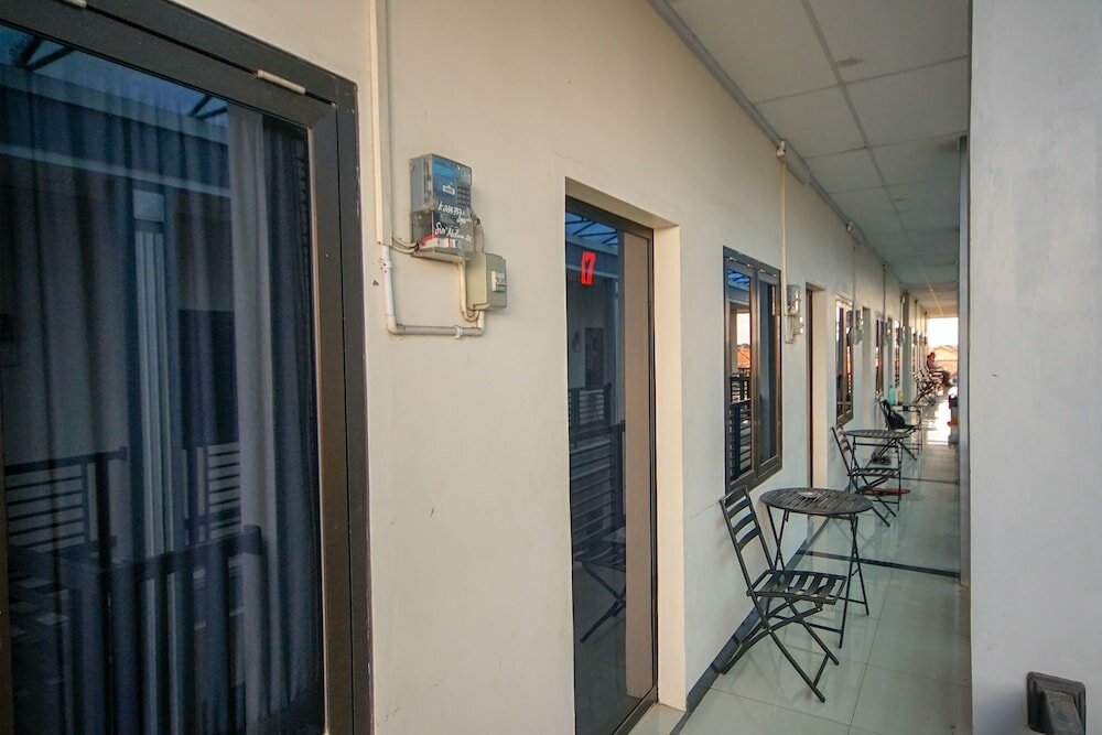 Фото Oyo 247 Wisma Merdeka Syariah