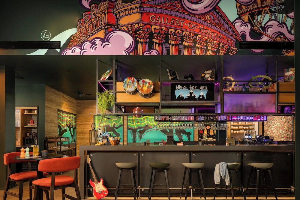 Фото Moxy Glasgow Merchant City