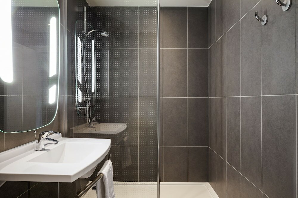 Фото Ibis Paris Gare du Nord Chateau-Landon 10eme