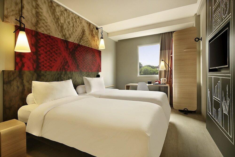 Фото Ibis Paris Gare du Nord Chateau-Landon 10eme