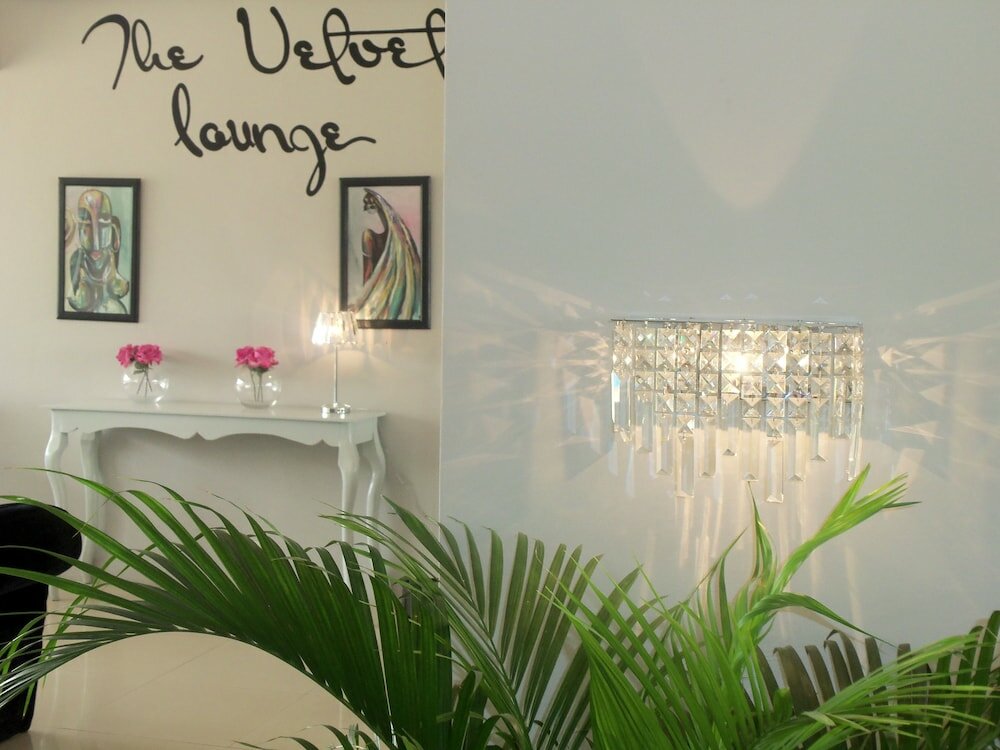 Фото The Aknac Hotel