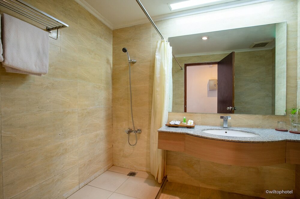 Фото Wiltop Hotel