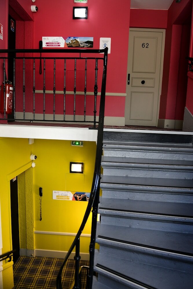 Фото Hôtel Victoria Lyon Perrache Confluence